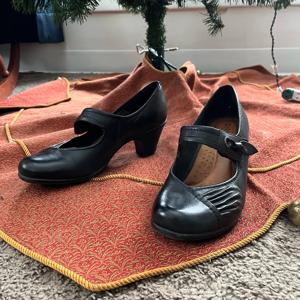 Cobb Hill by New Balance Black Mary Jane Heels